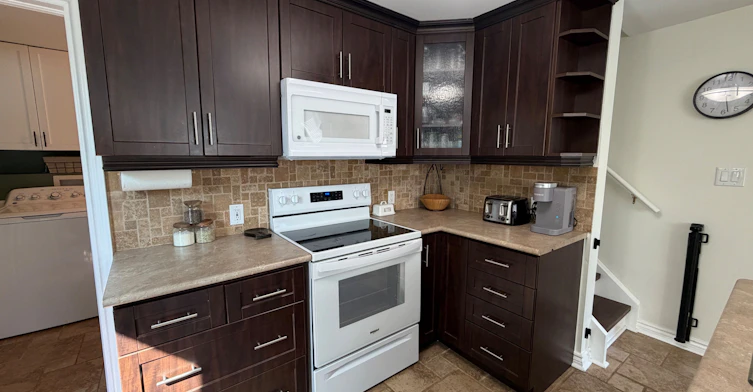 92 Main Street N, Halton Hills, ON, L7G 3E4 - 12