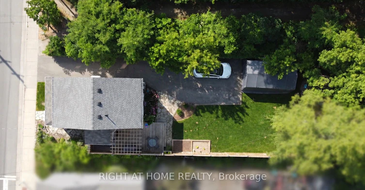 92 Main Street N, Halton Hills, ON, L7G 3E4 - 2