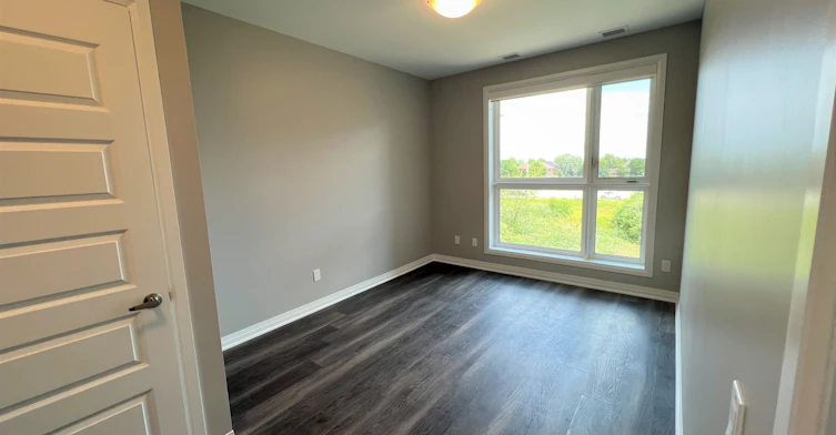 215-50 Kaitting Trail, Oakville, ON, L6M 5N3 - 12