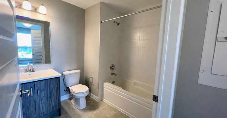 215-50 Kaitting Trail, Oakville, ON, L6M 5N3 - 18