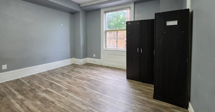 93 Church Street E, Brampton, ON, L6V 1G5 - 3