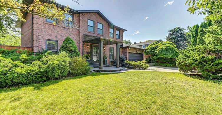 1570 Tipperary Court, Mississauga, ON, L5H 3Z4 - 2