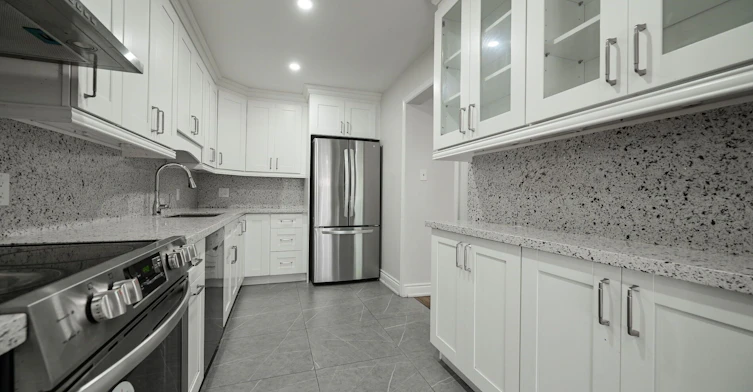 24-2700 Battleford Road, Mississauga, ON, L5N 2S7 - 8