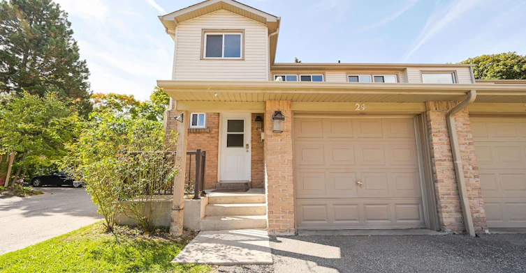 24-2700 Battleford Road, Mississauga, ON, L5N 2S7 - 2