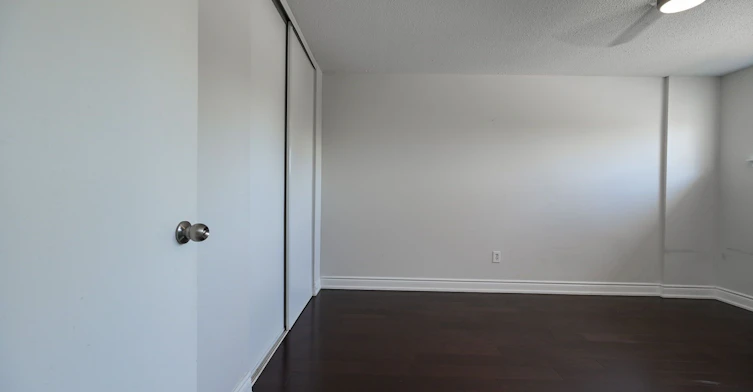 24-2700 Battleford Road, Mississauga, ON, L5N 2S7 - 24