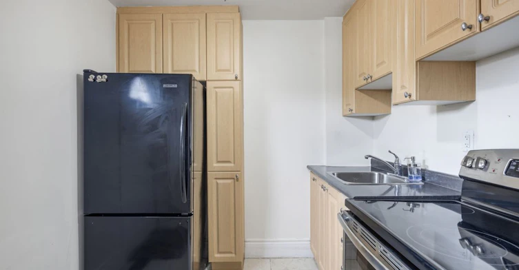 Upper-914 Bloor Street W, Toronto, ON, M6H 1L1 - 10