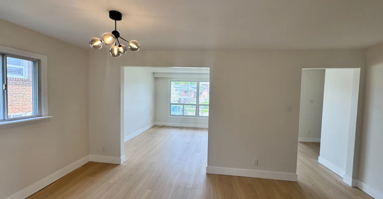 29 Dellbrook Crescent, Toronto, ON, M9L 1E3 - 3