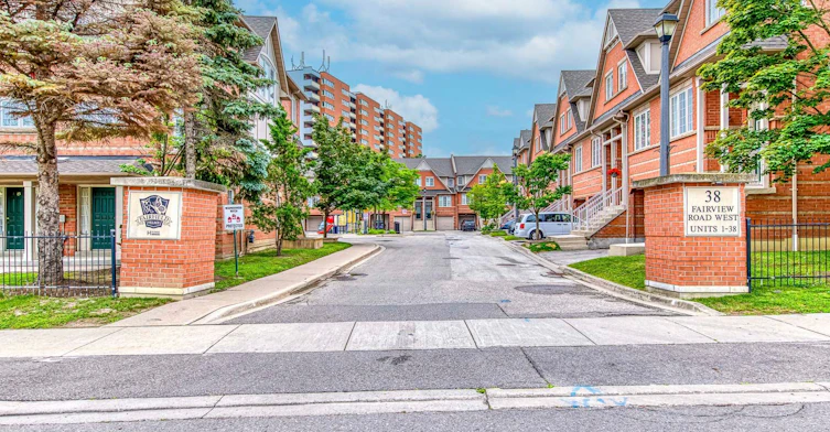 38-38 Fairview Road W, Mississauga, ON, L5B 4J8 - 4