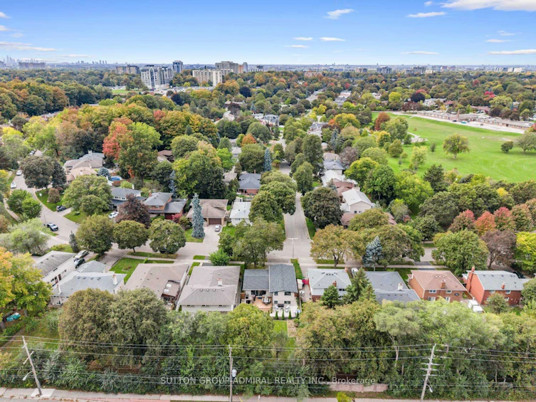 41 Waterford Drive, Toronto, ON, M9R 2N5 - 34