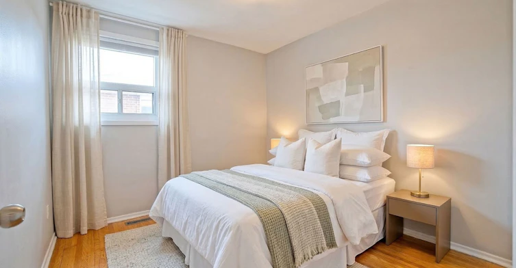 130 Duncanwoods Drive, Toronto, ON, M9L 2E1 - 6