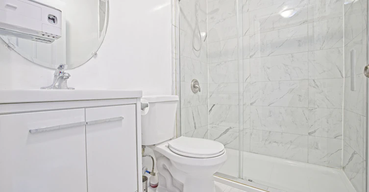 130 Duncanwoods Drive, Toronto, ON, M9L 2E1 - 5