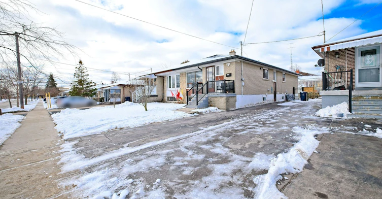 130 Duncanwoods Drive, Toronto, ON, M9L 2E1 - 21