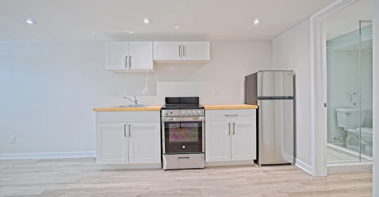 Bsmt-130 Duncanwoods Drive, Toronto, ON, M9L 2E1 - 6