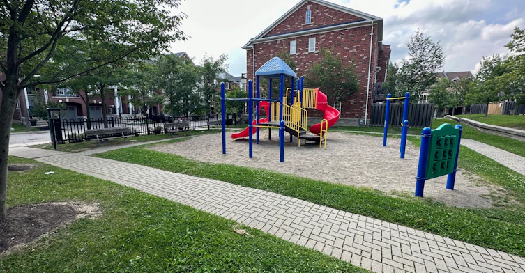 7227 Triumph Lane, Mississauga, ON, L5N 0C5 - 12