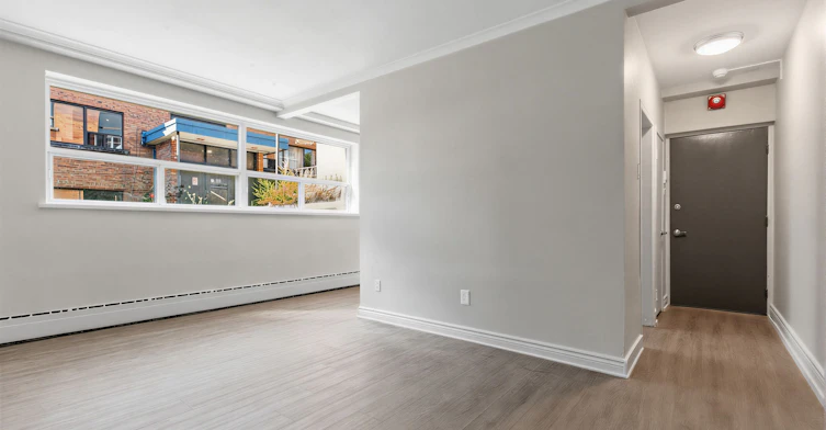 3-2550 Keele Street, Toronto, ON, M6L 2N8 - 4