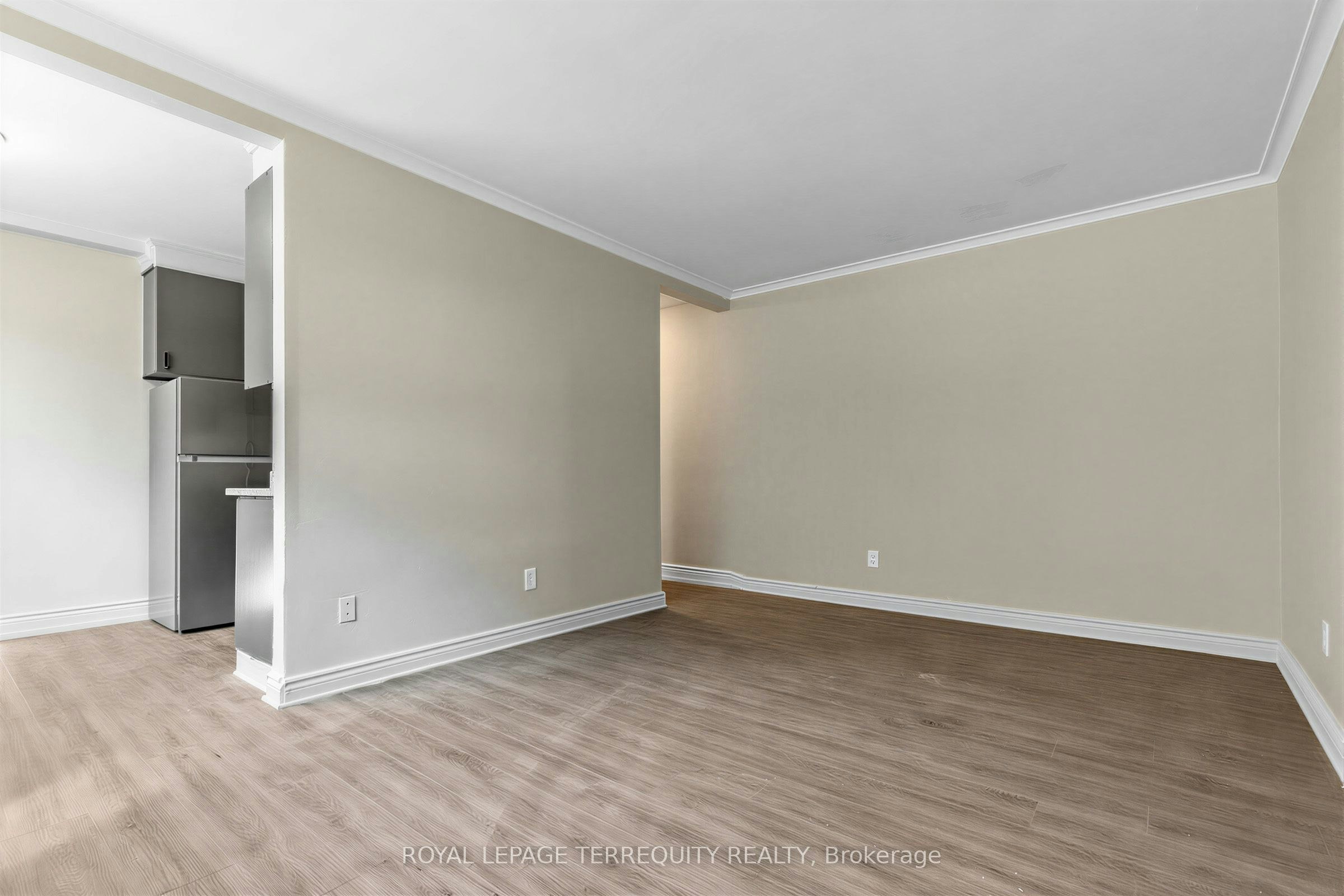 3-2550 Keele Street, Toronto, ON, M6L 2N8 - 5