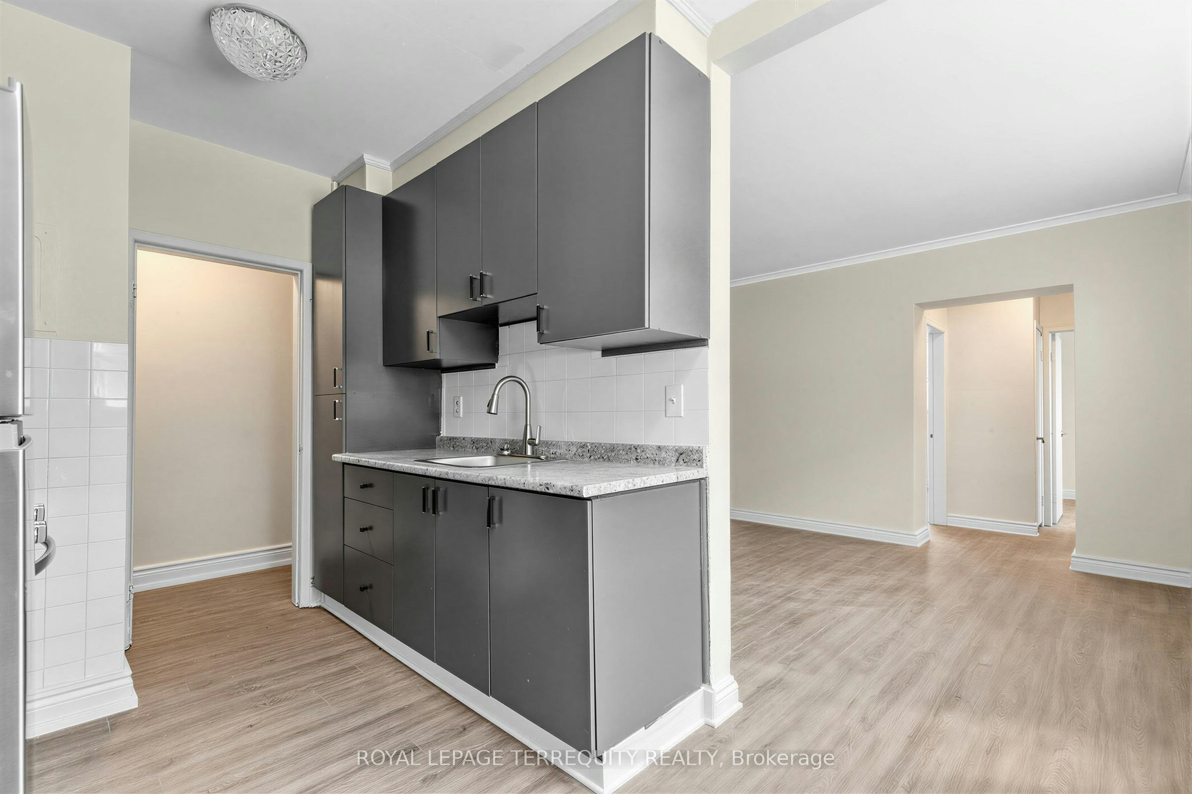 3-2550 Keele Street, Toronto, ON, M6L 2N8