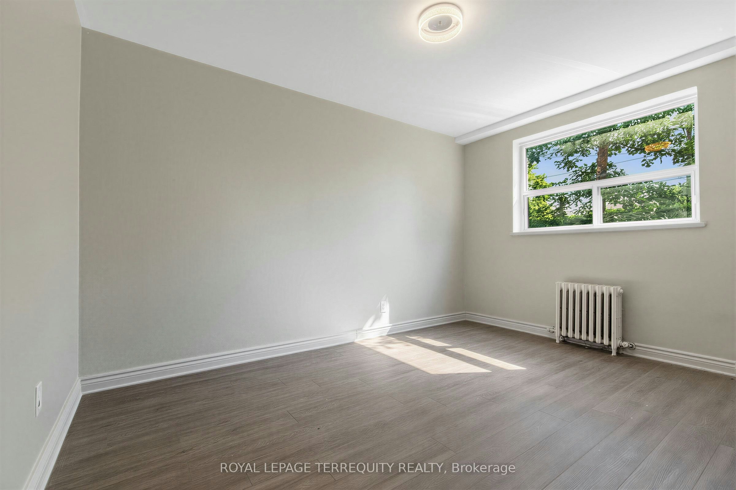 3-2550 Keele Street, Toronto, ON, M6L 2N8 - 9