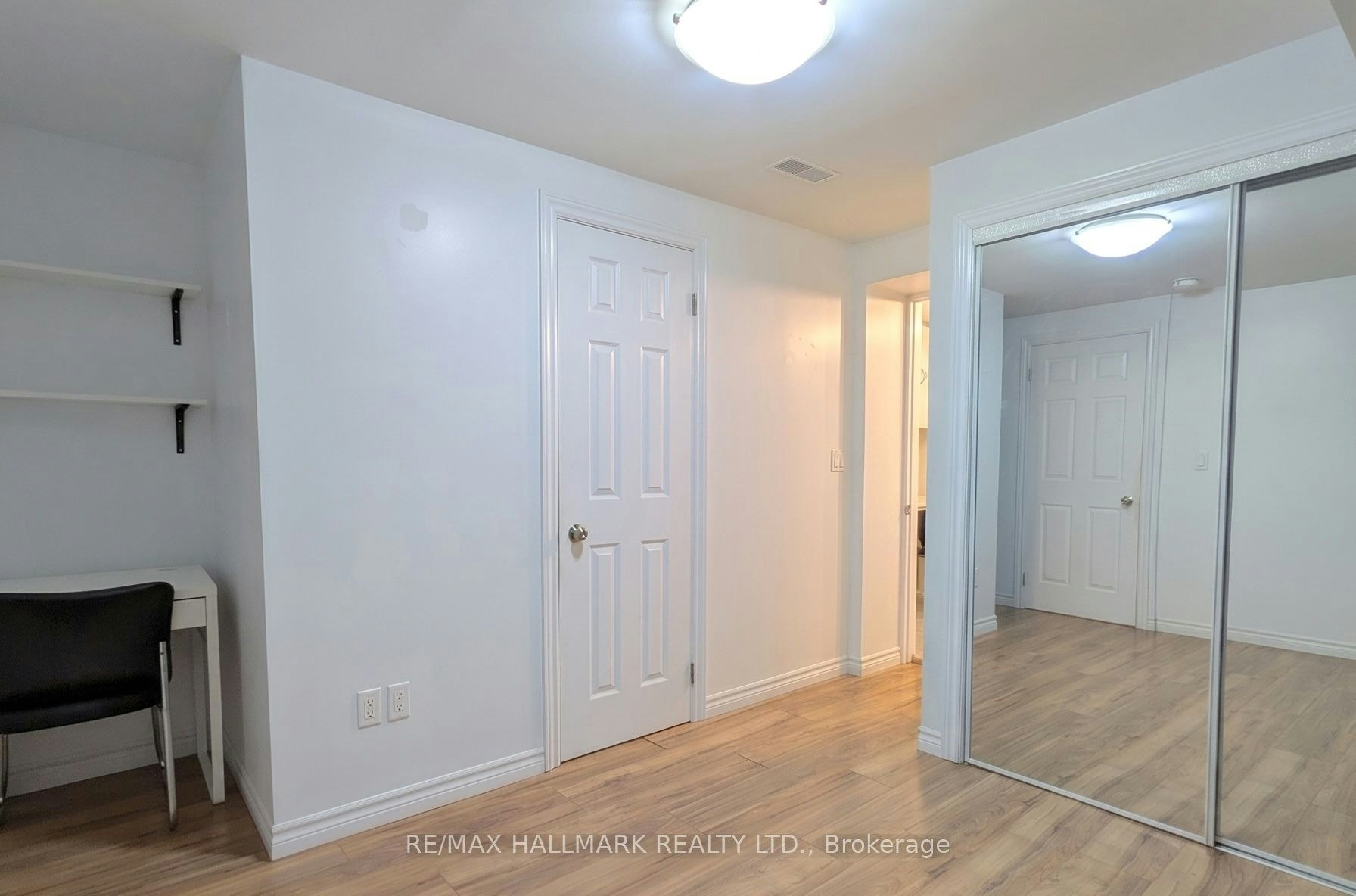 3-14 Innes Avenue, Toronto, ON, M6E 1M8 - 5