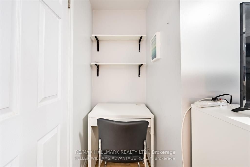 3-14 Innes Avenue, Toronto, ON, M6E 1M8 - 7