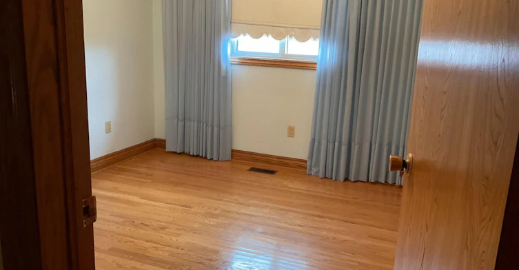 Upper 3 Levels-391 Glen Park Avenue, Toronto, ON, M6B 2E6 - 11