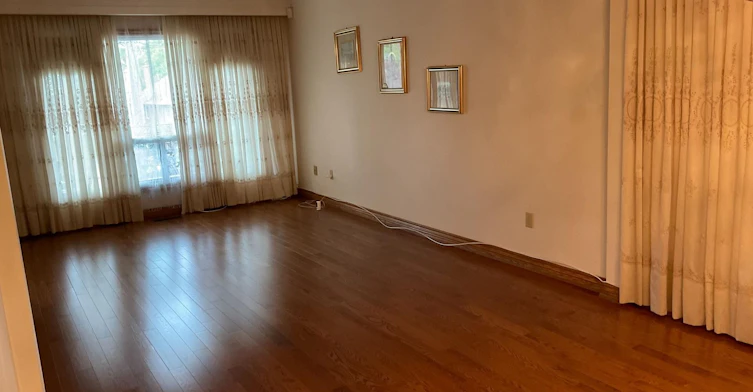 Upper 3 Levels-391 Glen Park Avenue, Toronto, ON, M6B 2E6 - 4