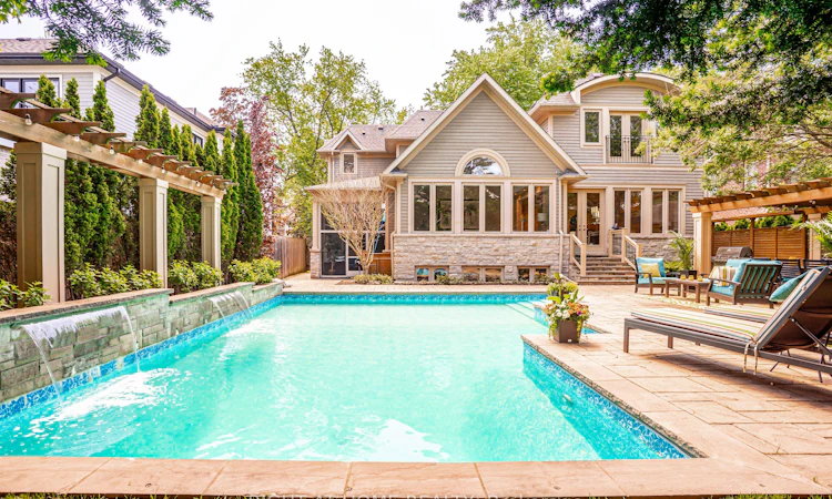 1479 Briarwood Crescent