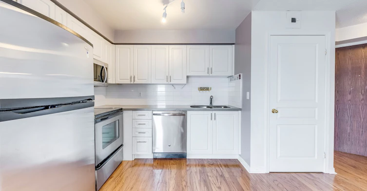 1409-2545 Erin Centre Boulevard N, Mississauga, ON, L5M 6Z9 - 9