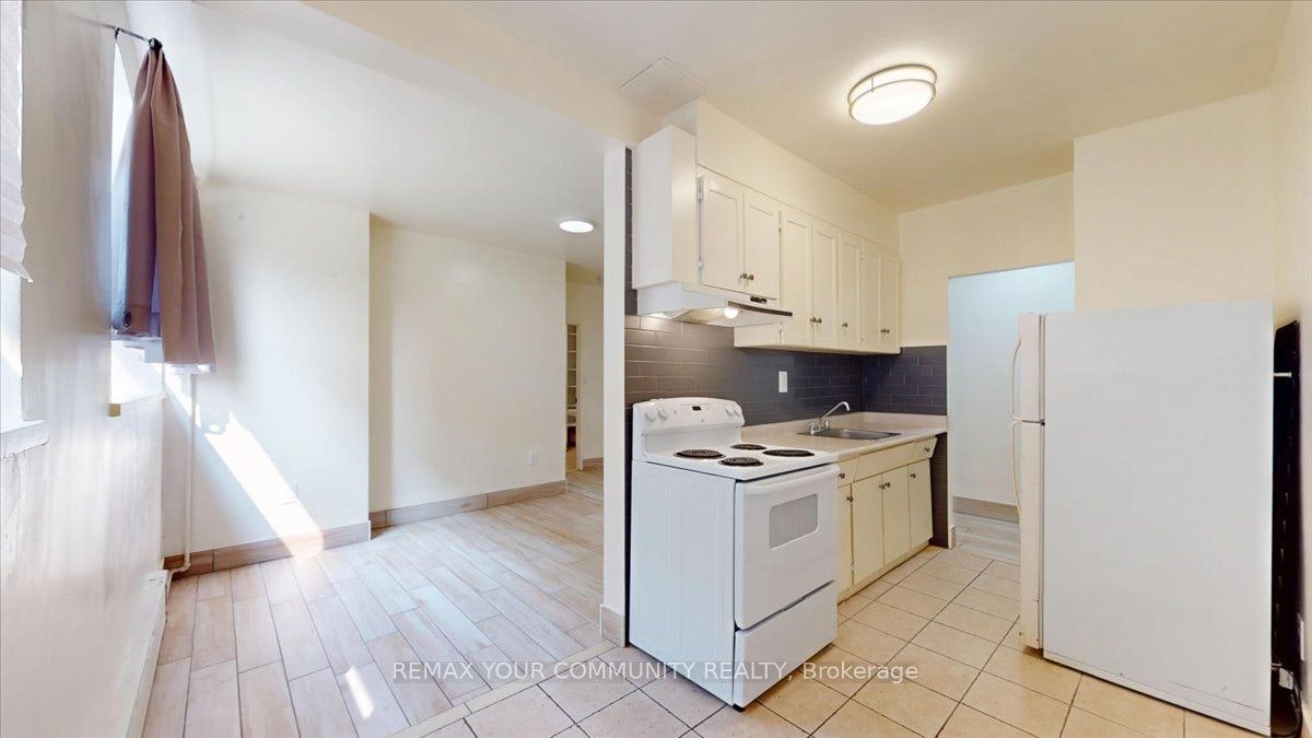 1A-2645 Keele Street, Toronto, ON, M6L 2P2 - 5