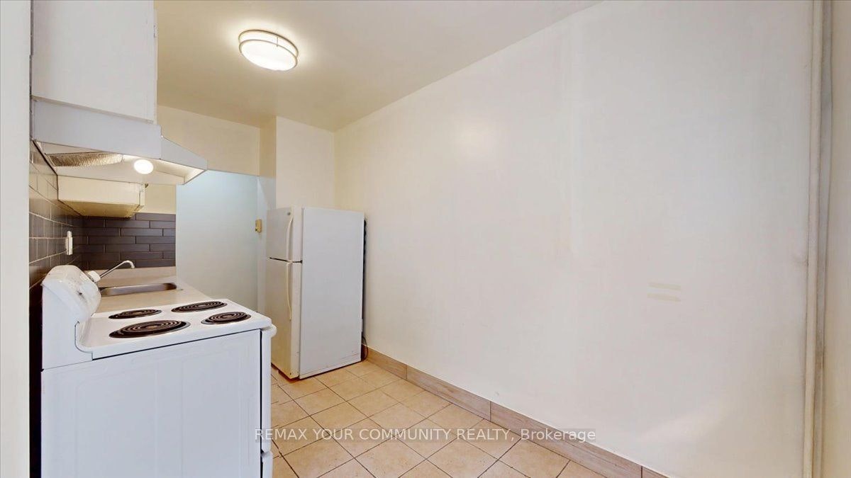 1A-2645 Keele Street, Toronto, ON, M6L 2P2 - 6