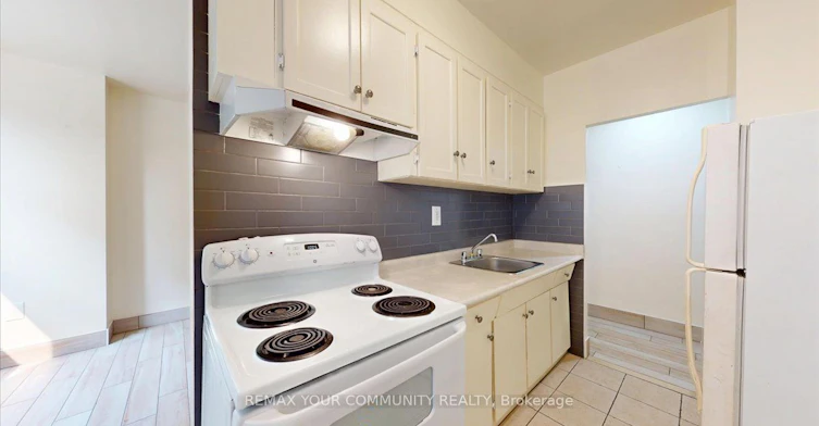 1A-2645 Keele Street, Toronto, ON, M6L 2P2 - 4