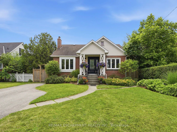 950 North Shore Boulevard W, Burlington, ON, L7T 1B1