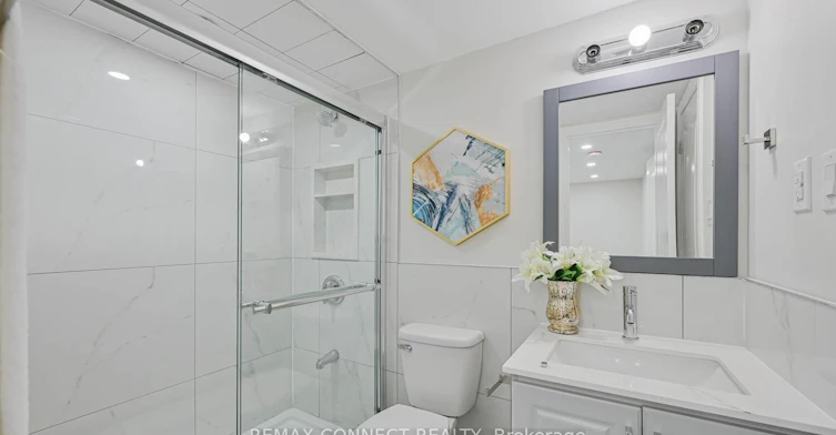 55 Taysham Crescent, Toronto, ON, M9V 1X1 - 9