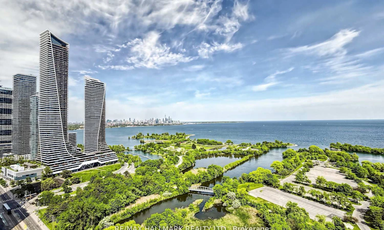 2907-2240 Lake Shore Boulevard W