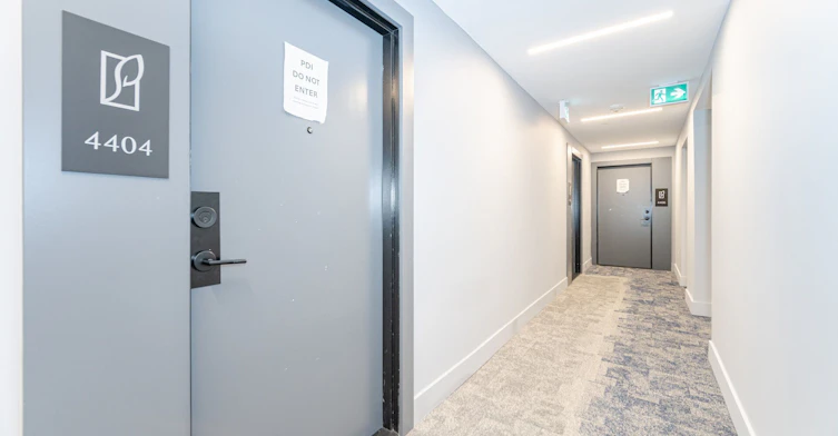 4404-430 Square One Drive, Mississauga, ON, L5B 0L6 - 4
