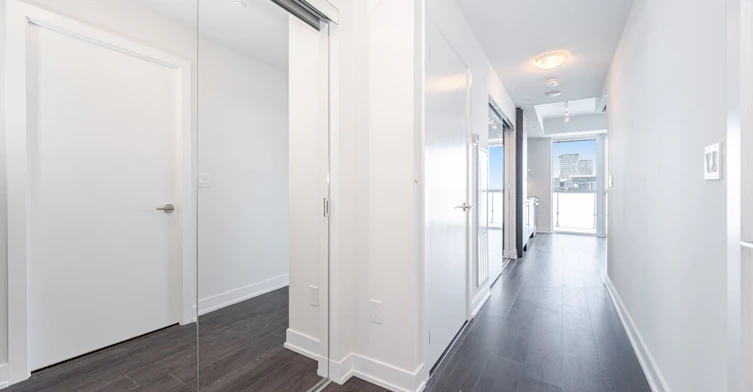 4404-430 Square One Drive, Mississauga, ON, L5B 0L6 - 6