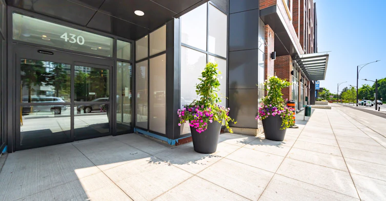 4404-430 Square One Drive, Mississauga, ON, L5B 0L6 - 2