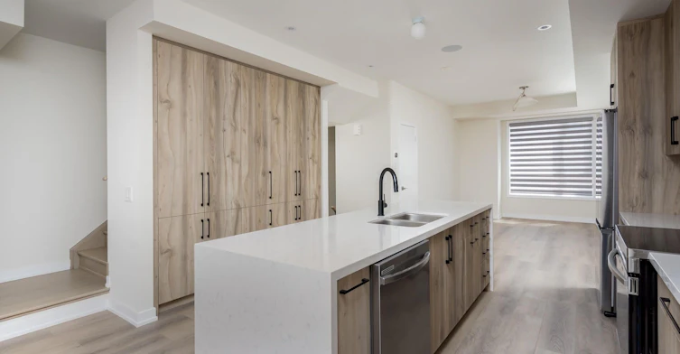 1357 Kaniv Street, Oakville, ON, L6M 4L8 - 6