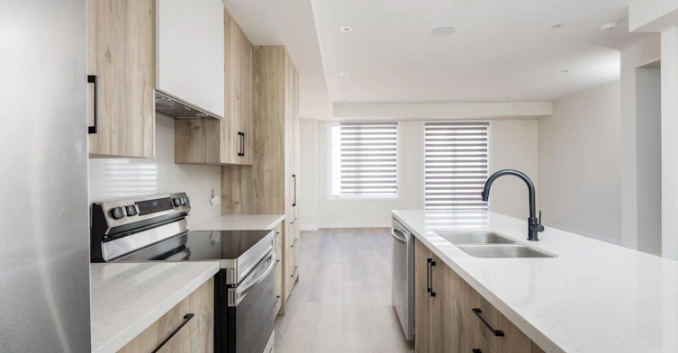 1357 Kaniv Street, Oakville, ON, L6M 4L8 - 7