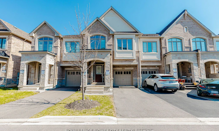 462 Sheaffe Place
