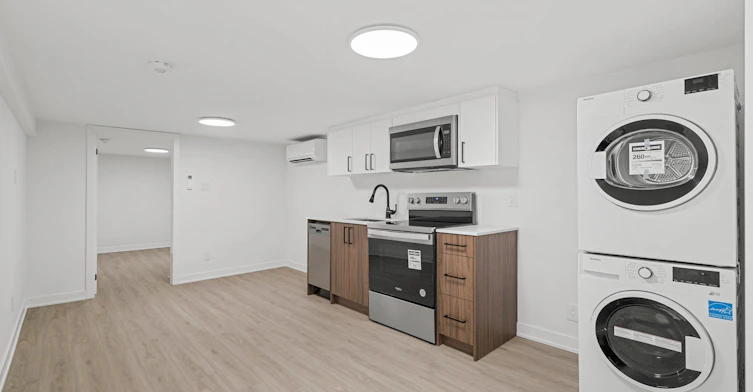 D-69 Claybrooke Street, Toronto, ON, M6M 3P8 - 13