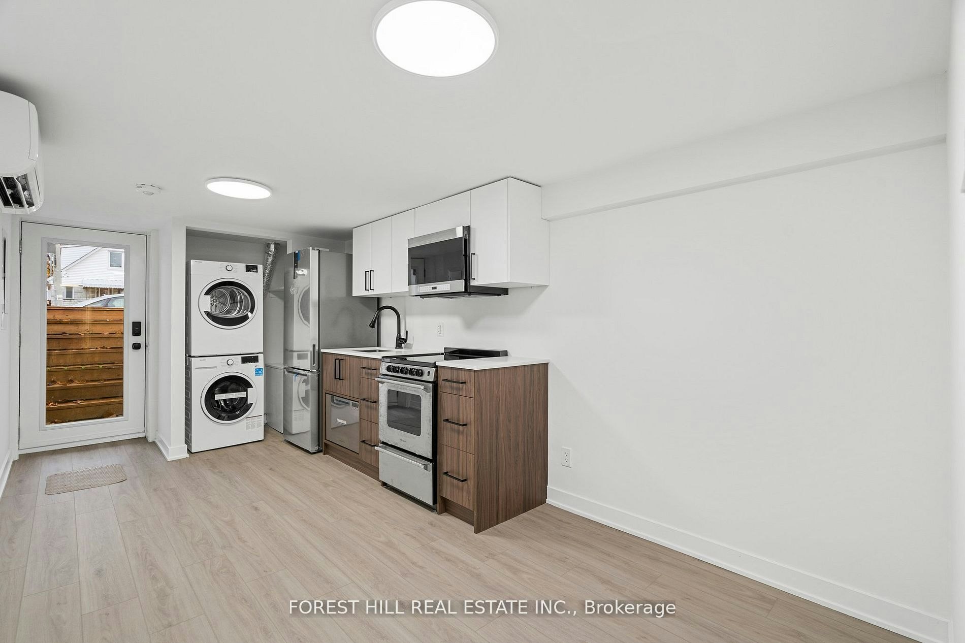 D-69 Claybrooke Street, Toronto, ON, M6M 3P8 - 8