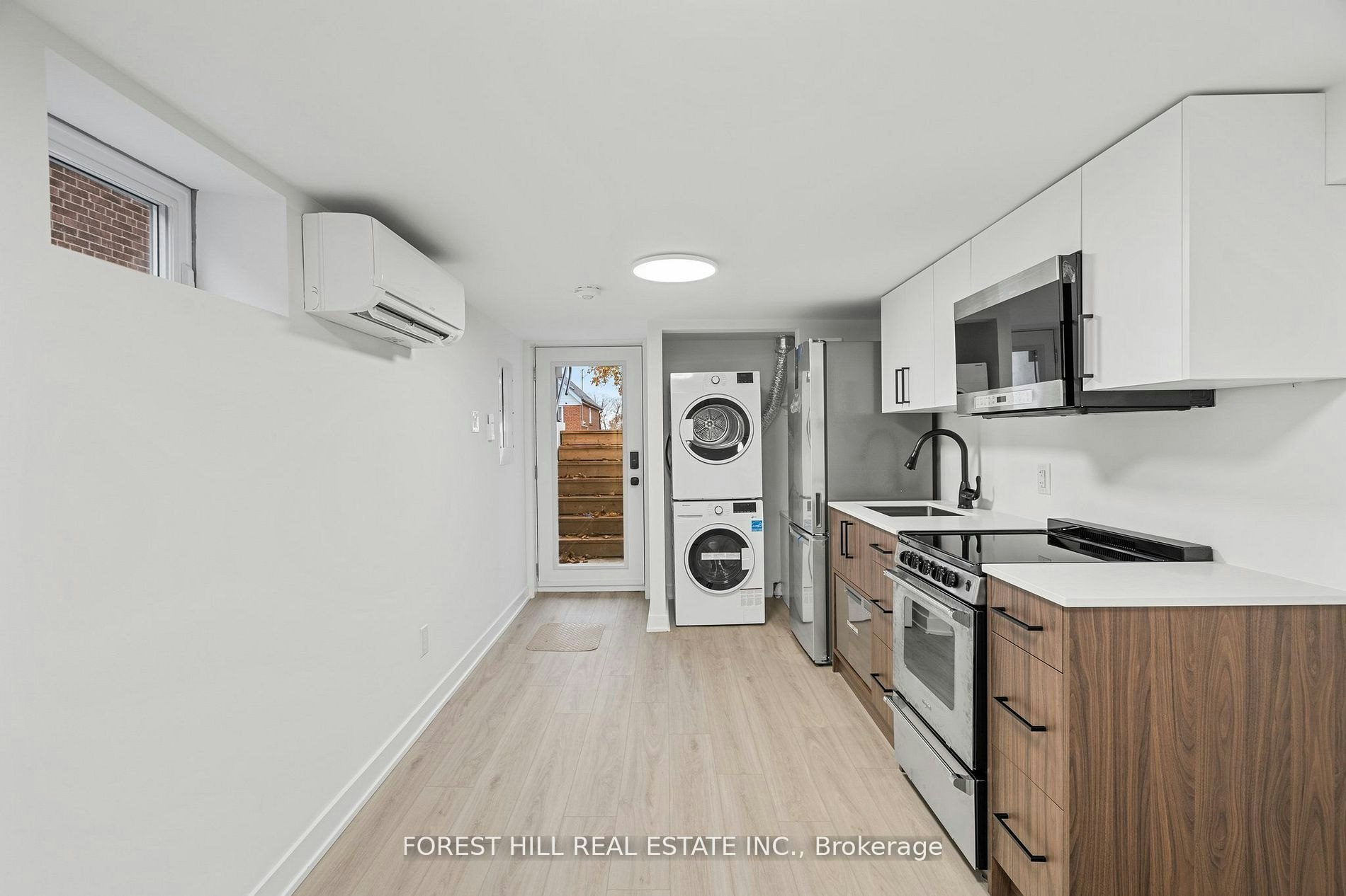 D-69 Claybrooke Street, Toronto, ON, M6M 3P8 - 3