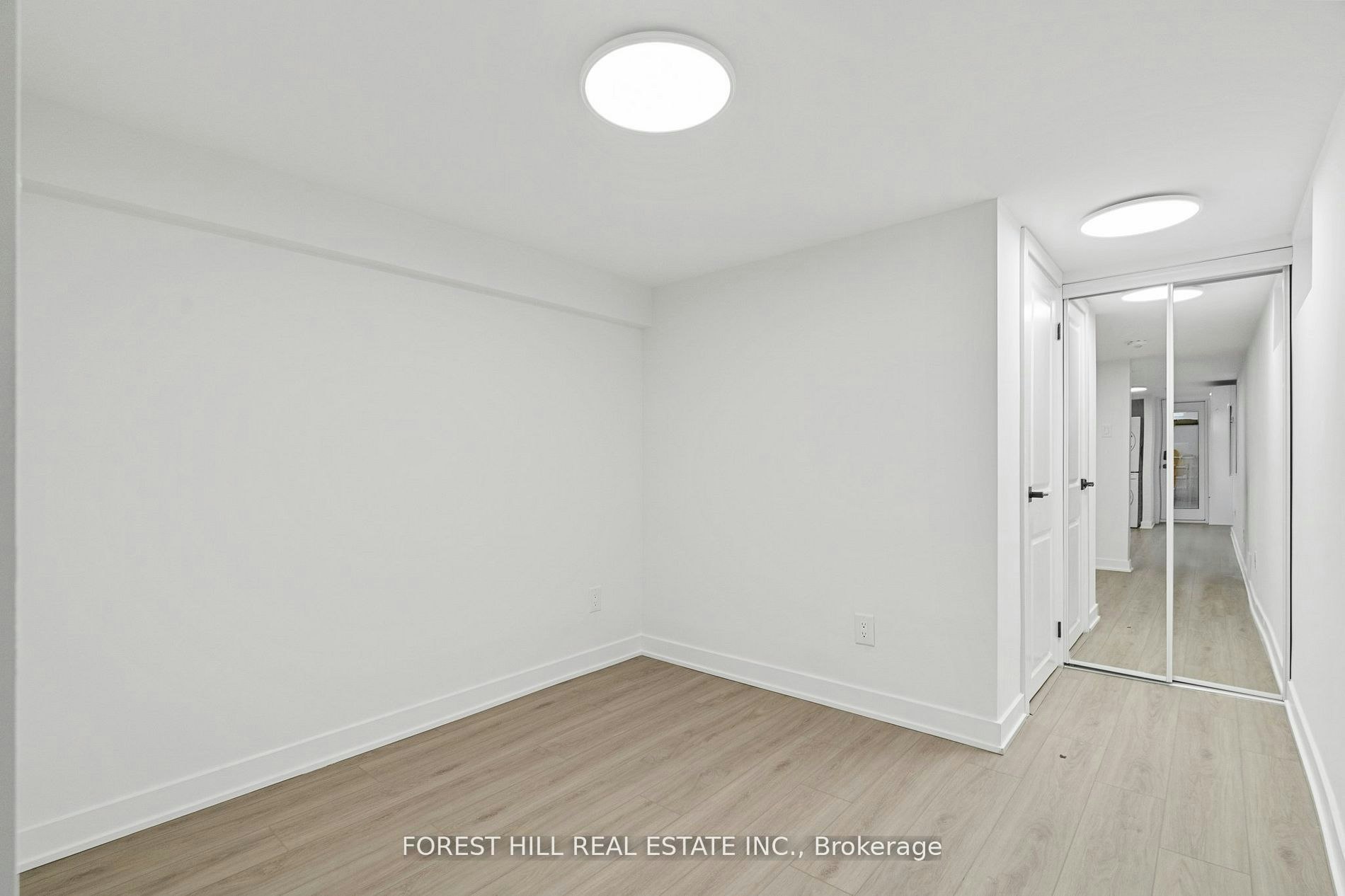 D-69 Claybrooke Street, Toronto, ON, M6M 3P8 - 9
