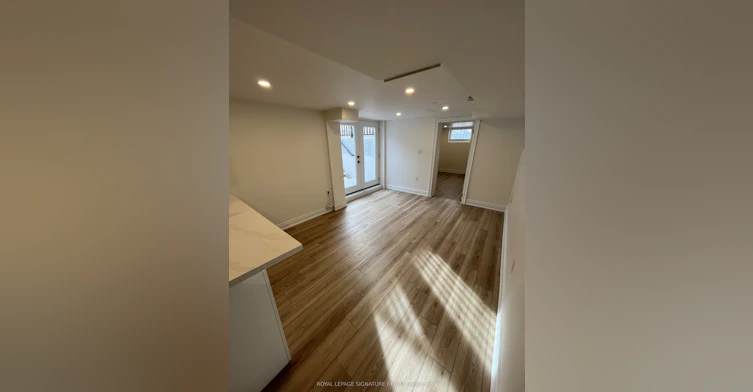 Lower-54 Riverdale Drive, Toronto, ON, M9V 2T3 - 5