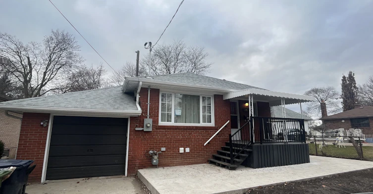 Lower-54 Riverdale Drive, Toronto, ON, M9V 2T3 - 17