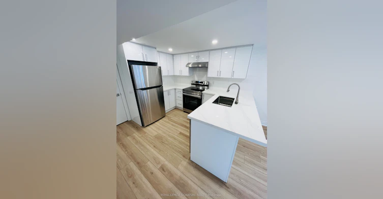Lower-54 Riverdale Drive, Toronto, ON, M9V 2T3 - 2