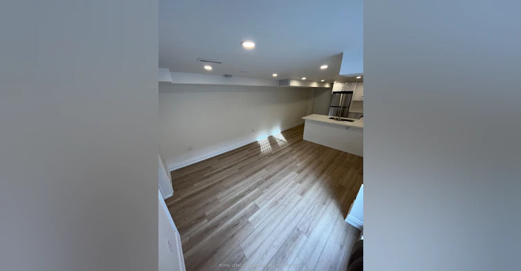 Lower-54 Riverdale Drive, Toronto, ON, M9V 2T3 - 6