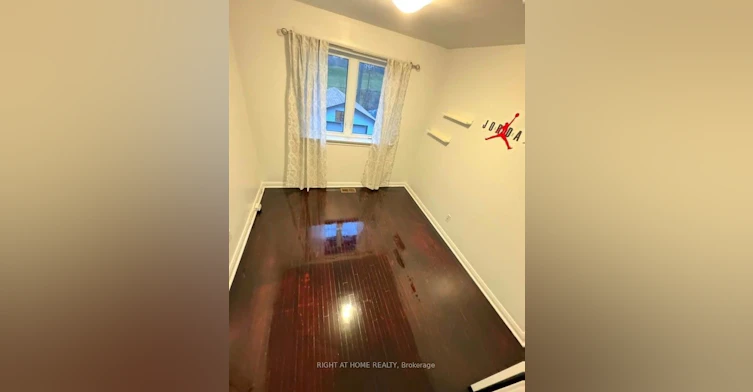 43 Foxrun Avenue, Toronto, ON, M3L 1L9 - 8