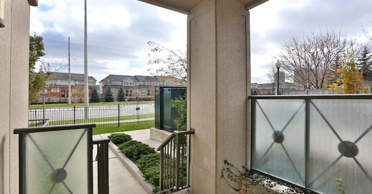 TH 105-220 Forum Drive, Mississauga, ON, L4Z 4K1 - 18